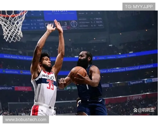 哈登与威少季后赛对决回顾谁能在关键时刻引领球队走向胜利